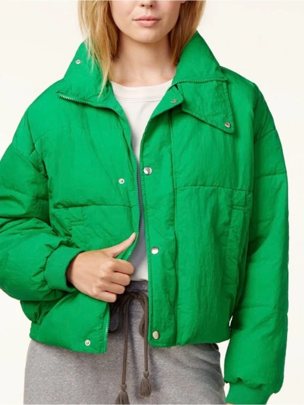 FREE PEOPLE Women's
Slouchy Cropped Puffer Coat In Bright Green - S Bomber